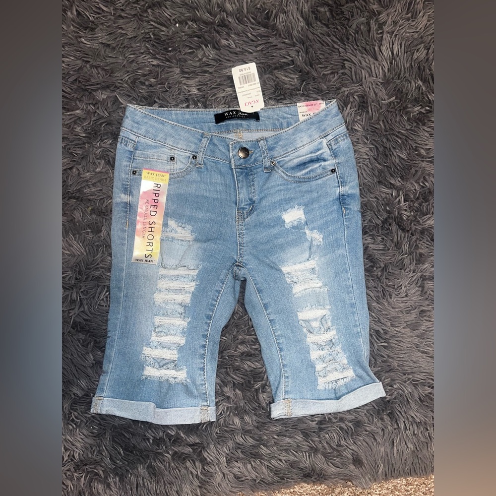 Basic Denim’s Bermuda Small - Picture 3 of 8
